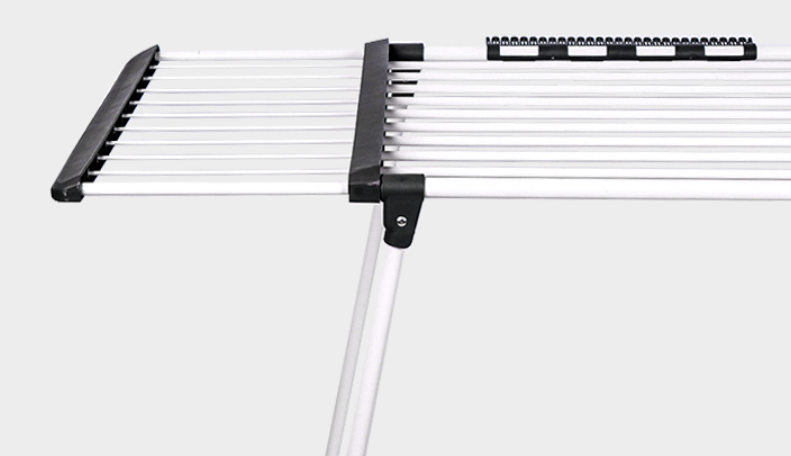 Retractable Clothes Drying Rack