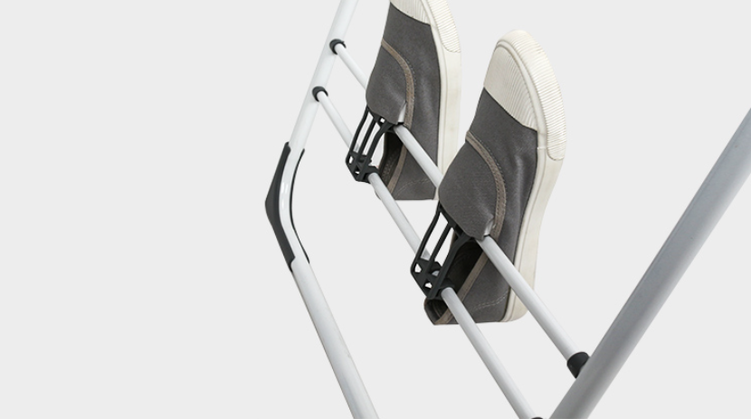 Retractable Clothes Rack